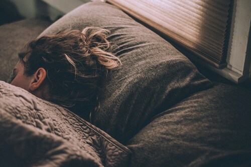 how i sleep at night knowing l’m failing all my cl – tymoff