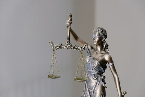 The Essential Features to Look for in Case Management Software for Law Firms